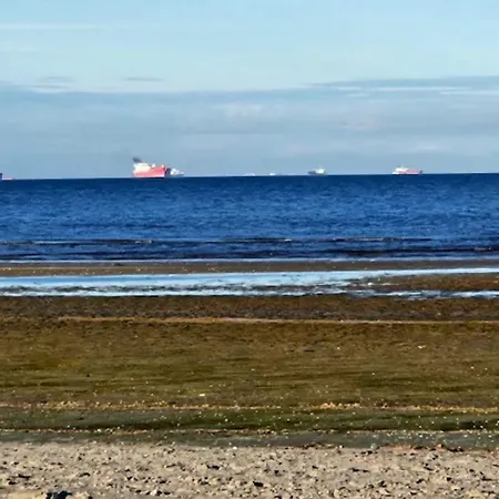 7 Person In Jerup-by Traum *